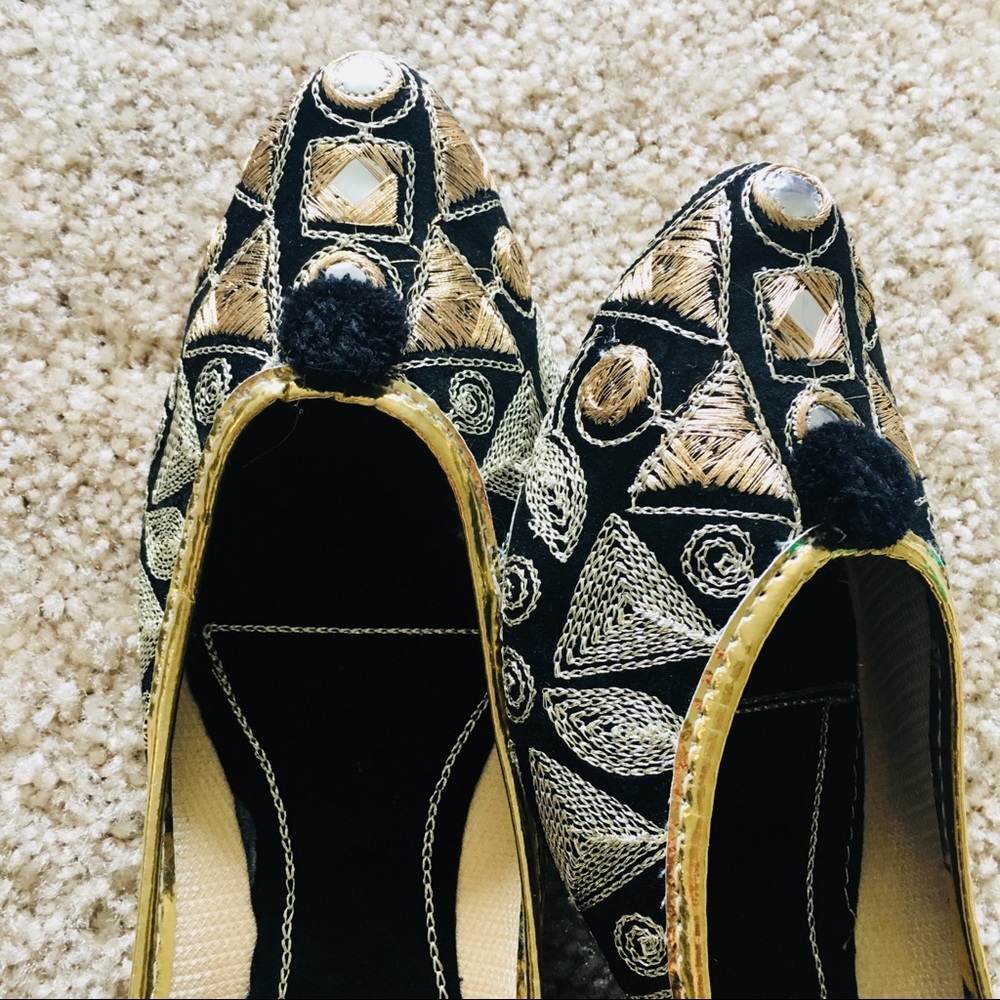 Back is the Black Indian shoes